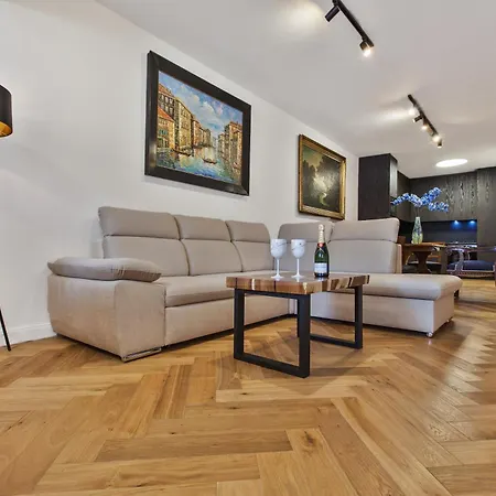 Brezno Central Apartments