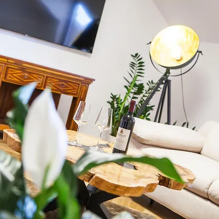 Brezno Central Apartments *