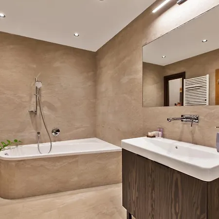 شقة Brezno Central Apartments برزنو
