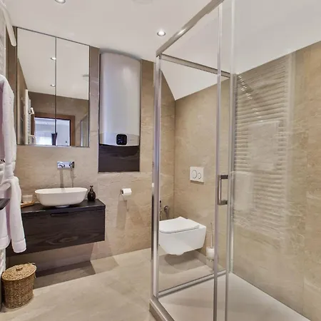 Brezno Central Apartments