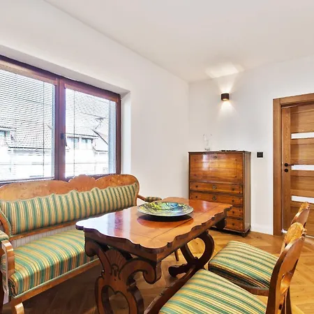 شقة Brezno Central Apartments *