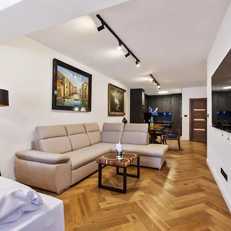 Brezno Central Apartments Apartmán
